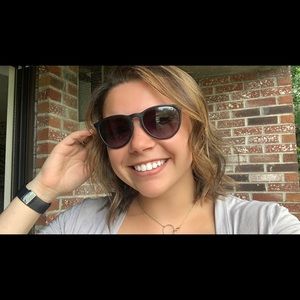 Meet your Posher, Allison